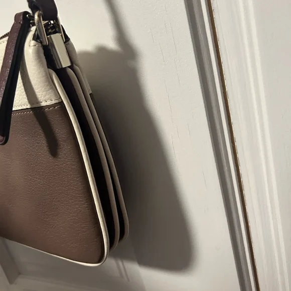 Kate spade cross body bag - Picture 6 of 11